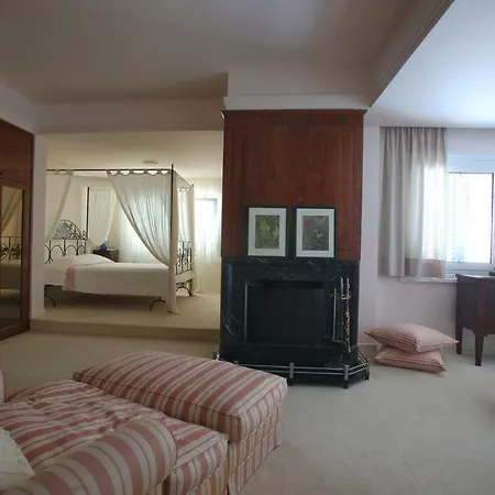 Zeus Throne Estate Villa